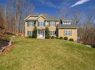 37 Hoseye Coach Rd, Sandy Hook, CT 06482
