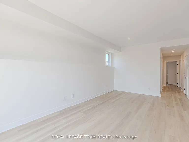 4787A Bank St — Photo 17