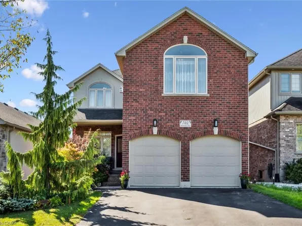702 Springwater Pl, Waterloo, ON N2V 2S5