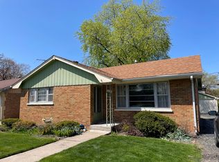 7332 W 113th St, Worth, IL
