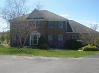3518 Sharon Cir, Schnecksville, PA 18078