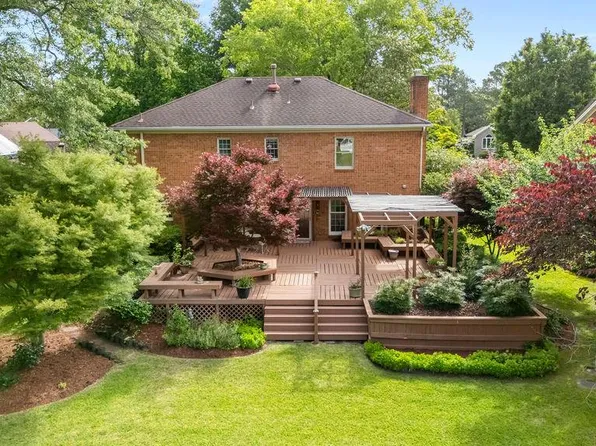 3012 Golden Hind Rd, Chesapeake, VA 23321