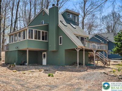 231 Barberry Ln, Pocono Lake, PA, 18347