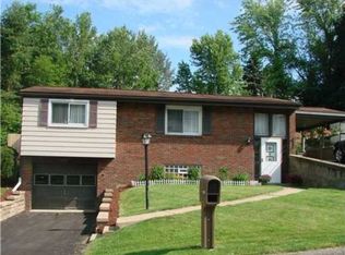 521 Deborah Jane Dr, Pittsburgh, PA 15239
