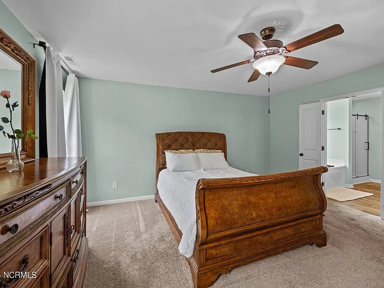 411 Palisades Way — Photo 35