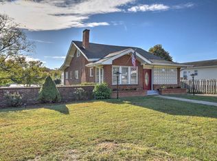 1404 E Holston Ave, Johnson City, TN 37601