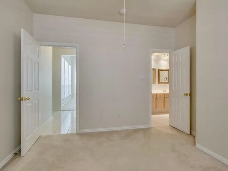 3408 Diamond Point Dr — Photo 17