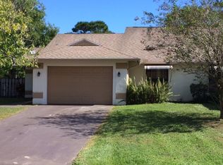4605 SE Geneva Dr, Stuart, FL 34997