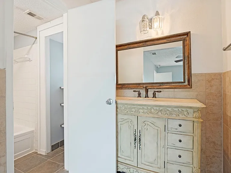 5808 Harvest Hill Rd — Photo 14