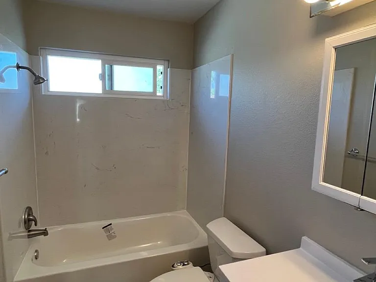 4844 Saginaw Cir — Photo 14