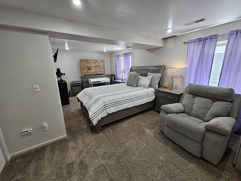 Bedroom 4 basement