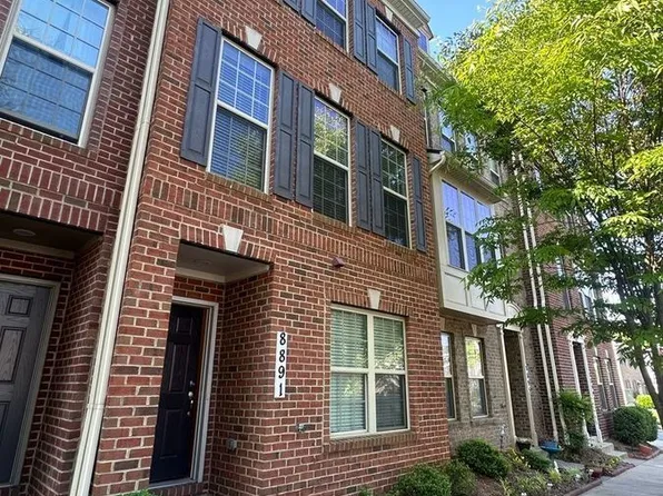 8891 Cherry St, Manassas, VA 20110