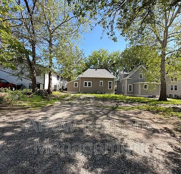 2434 W St — Photo 11