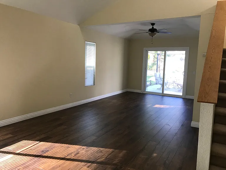 15325 Seitz Ct — Photo 3