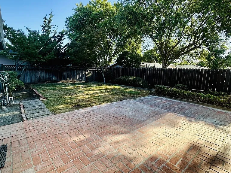 3178 Hillview Ct — Photo 23
