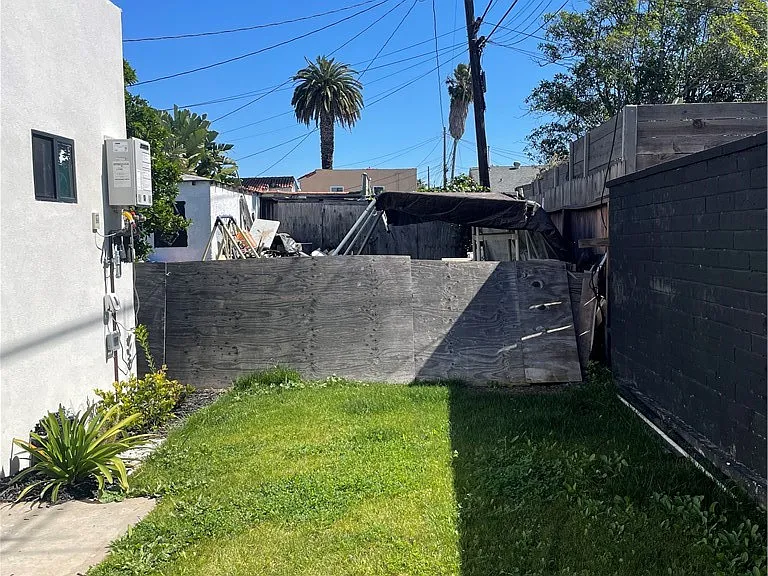 2230 73rd St — Photo 8
