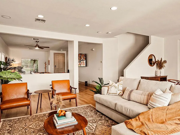 21950 E Creosote Ct — Photo 2