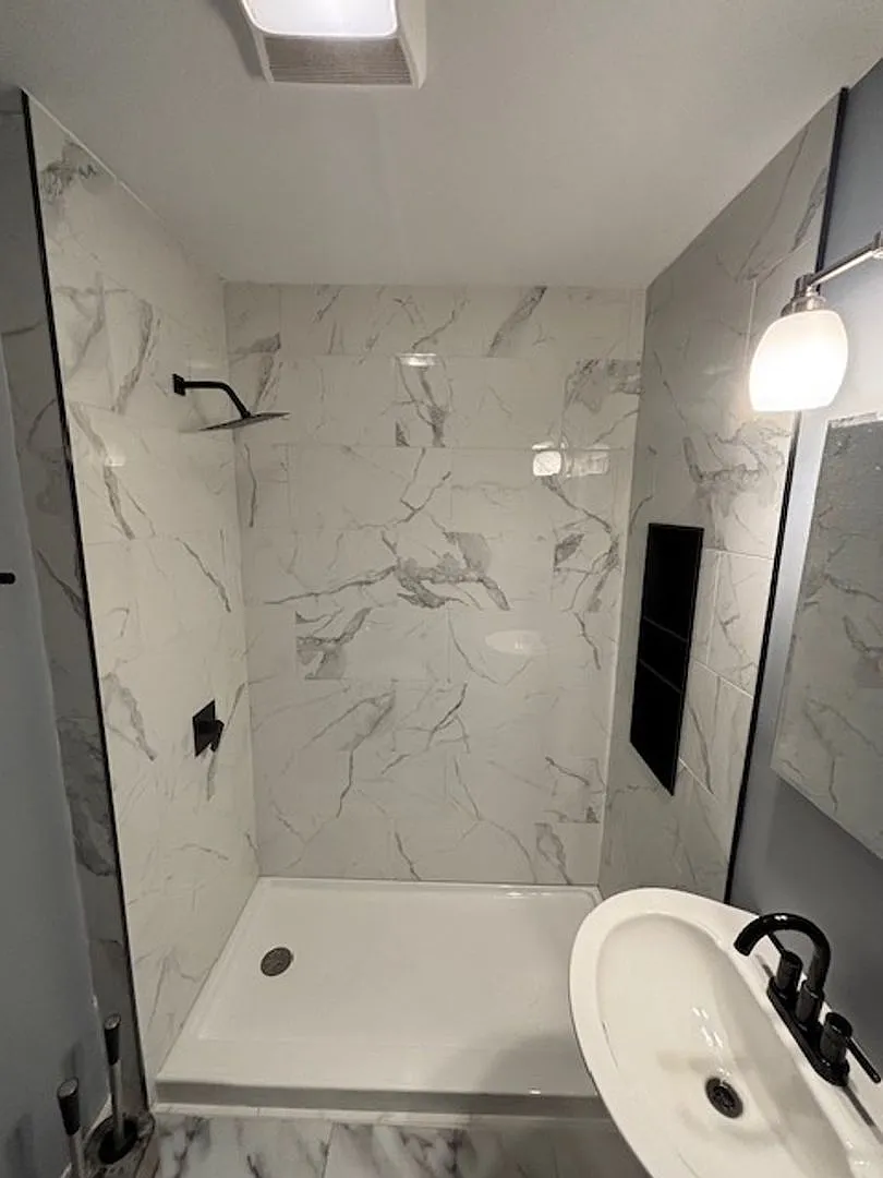 Charming 2BR House in Indianapolis — Photo 2