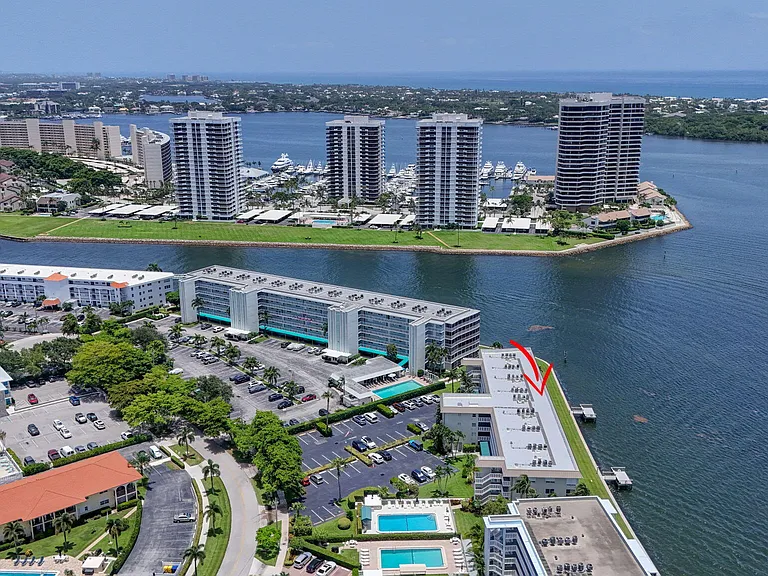 52 Yacht Club Dr #305 — Photo 5