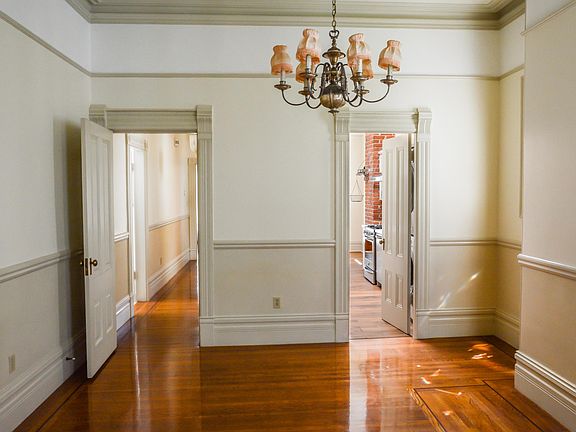 5th image of 1569 Oak St