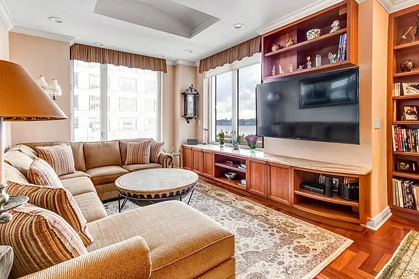 Sold by BLU Real Estate | media 1