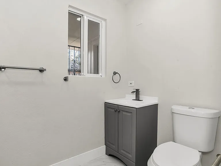 1246 Brookmere Dr — Photo 18