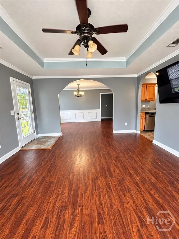 3 bed, 2.0 bath, 1311 sqft, $2,150 — Photo 3