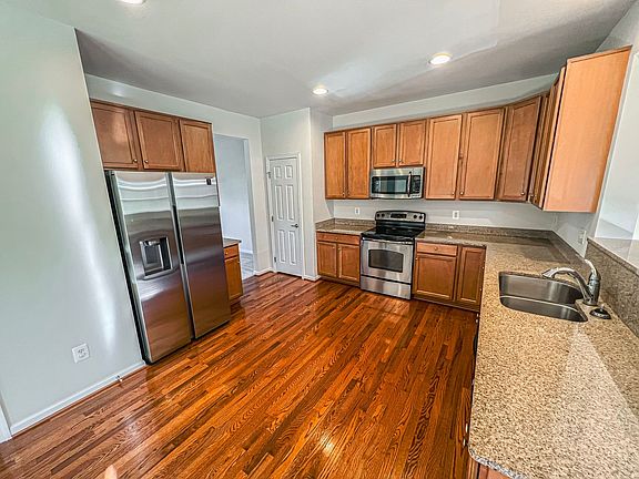 5th image of 13663 Hastenbeck Dr