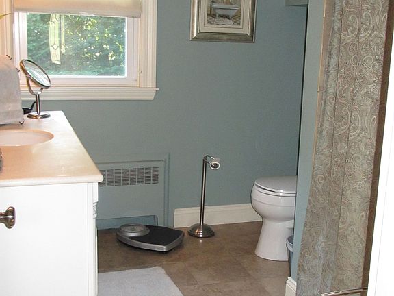 Completely rennovated bathroom