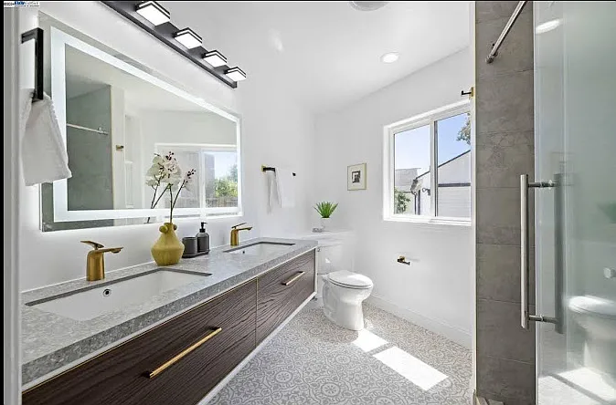 2221 Jefferson Ave — Photo 20