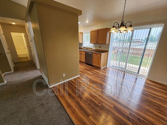5th image of 1917 N Harmony Ln