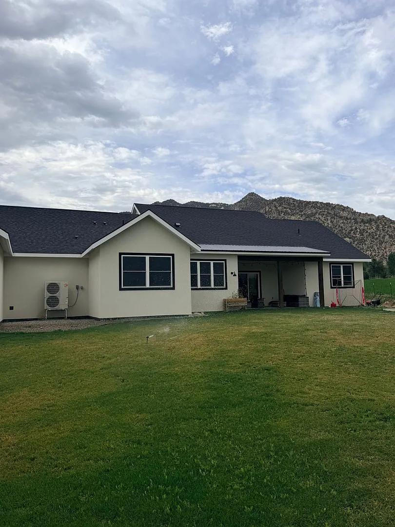 Four Bedroom Two Bath Home on Silt Mesa — Photo 2