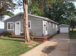 2412 7th St NE, Canton, OH 44704