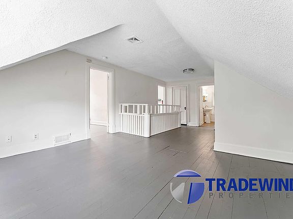 5th image of 4650 Clark Ave APT 2