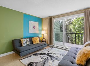 111 Wall St #10, Nanaimo, BC V9S5H9