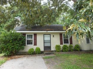 413 Cedar Creek Dr, Jacksonville, NC 28540