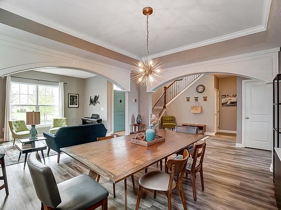 5th image of 10430 Elderberry Dr