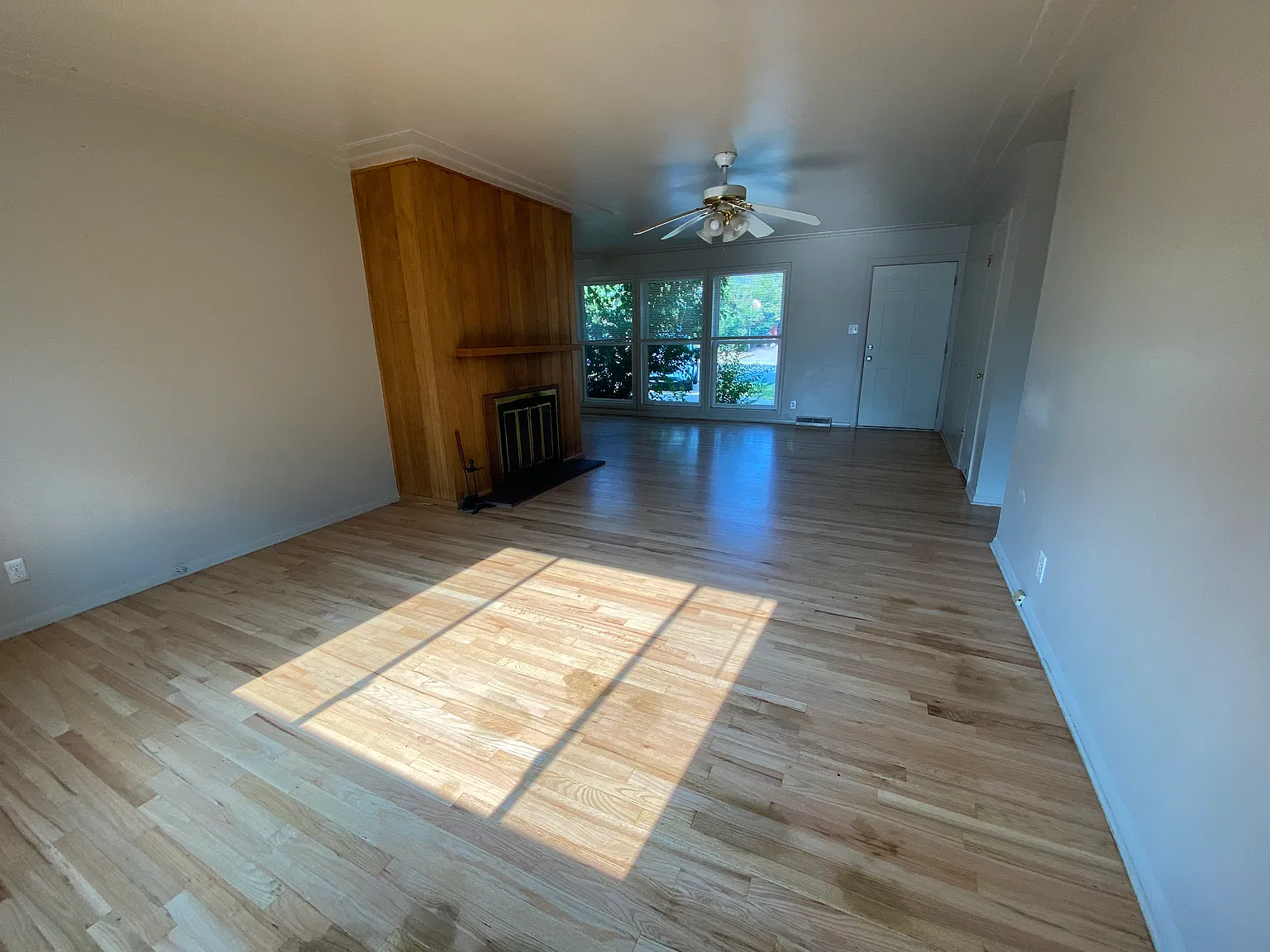 6 bed, 2800 sqft, $6,600 — Photo 3