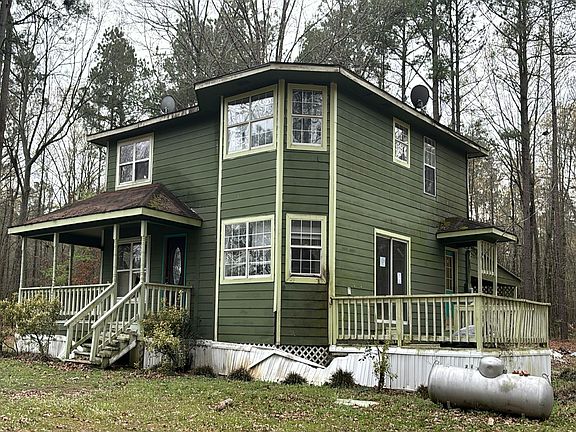 2nd image of 157 Carpenter Rd