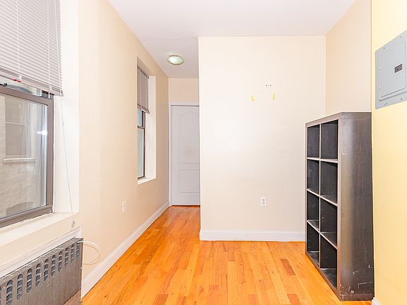 3rd image of 707 Sterling Pl APT 3a