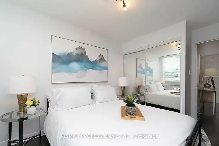 323 Richmond St E #514 — Photo 3