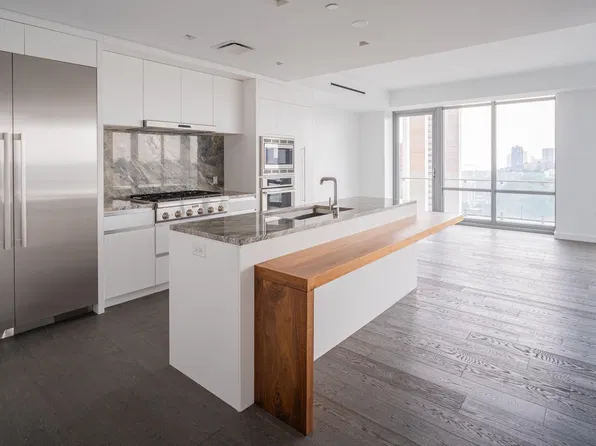 320 Adolphus Ave Unit 401, Cliffside Park, NJ 07010
