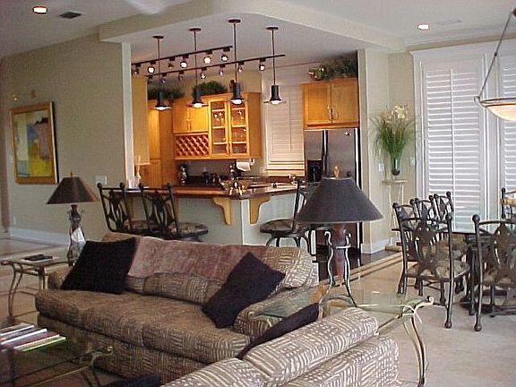 Elegant living area with dining for 14 plus