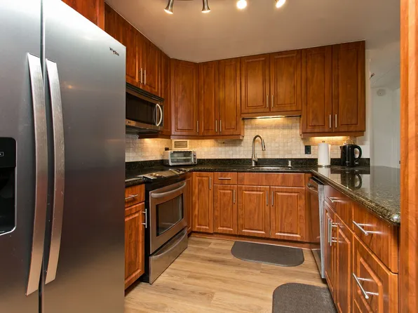 1717 Ala Wai Blvd APT 1407, Honolulu, HI 96815