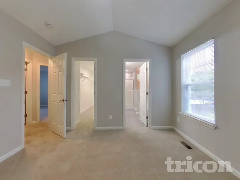 8918 Six Point Ln — Photo 8