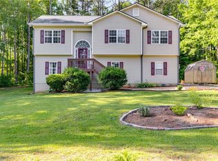 10 Corn Crib Ct, Newnan, GA 30263