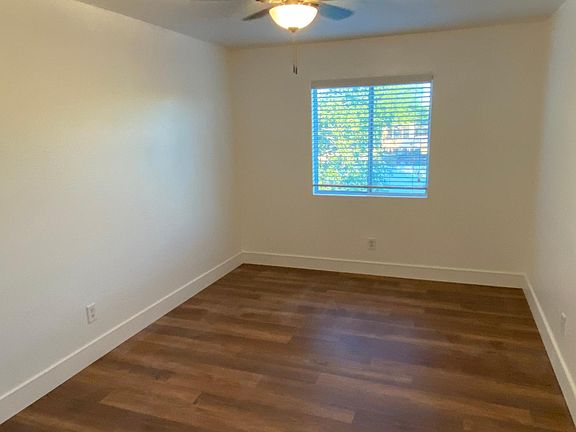 4th image of 6158 S Sunrise Valley Dr