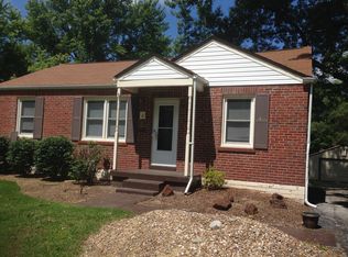 3 S Duchesne Dr, Florissant, MO 63031