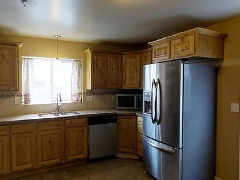 4000 E Mount Airey Dr — Photo 11