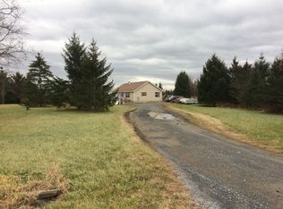 144 Humphrey Rd, Fultonville, NY 12072